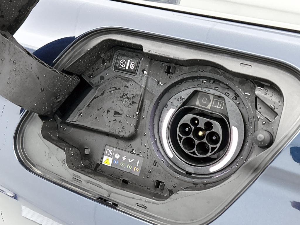 Ds Ds 9 e-tense rivoli+ 250 | rijklaar | lounge achterbank |