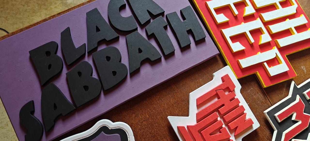 Fleur u Mancave op verschilde Logo’s  van Artiesten .