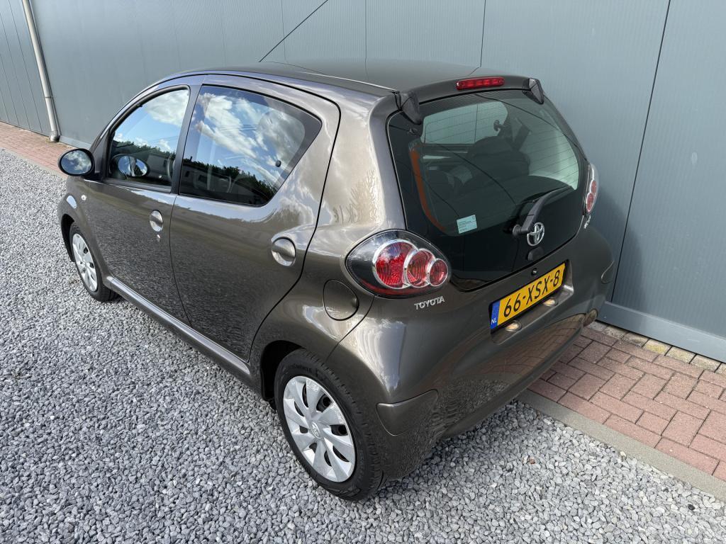 Toyota Aygo 1.0 vvt-i aspiration airco 5-drs