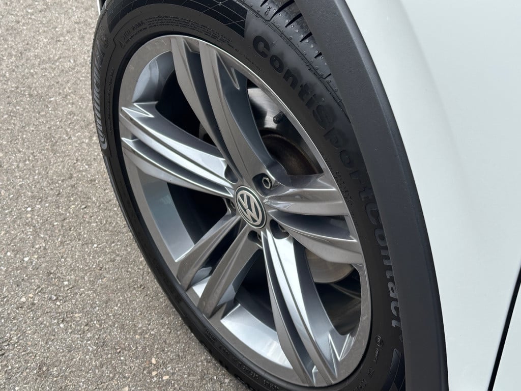 Volkswagen Tiguan 1.5 tsi act 150pk r-line | virtual cockpit | camera | erg