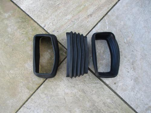 Nieuwe harmonica rubbers voor oldtimer bromfiets motor/kettingkast