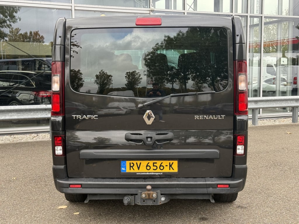 Renault Trafic passenger 1.6 dci grand expression | 9 pers. | navi | trekha