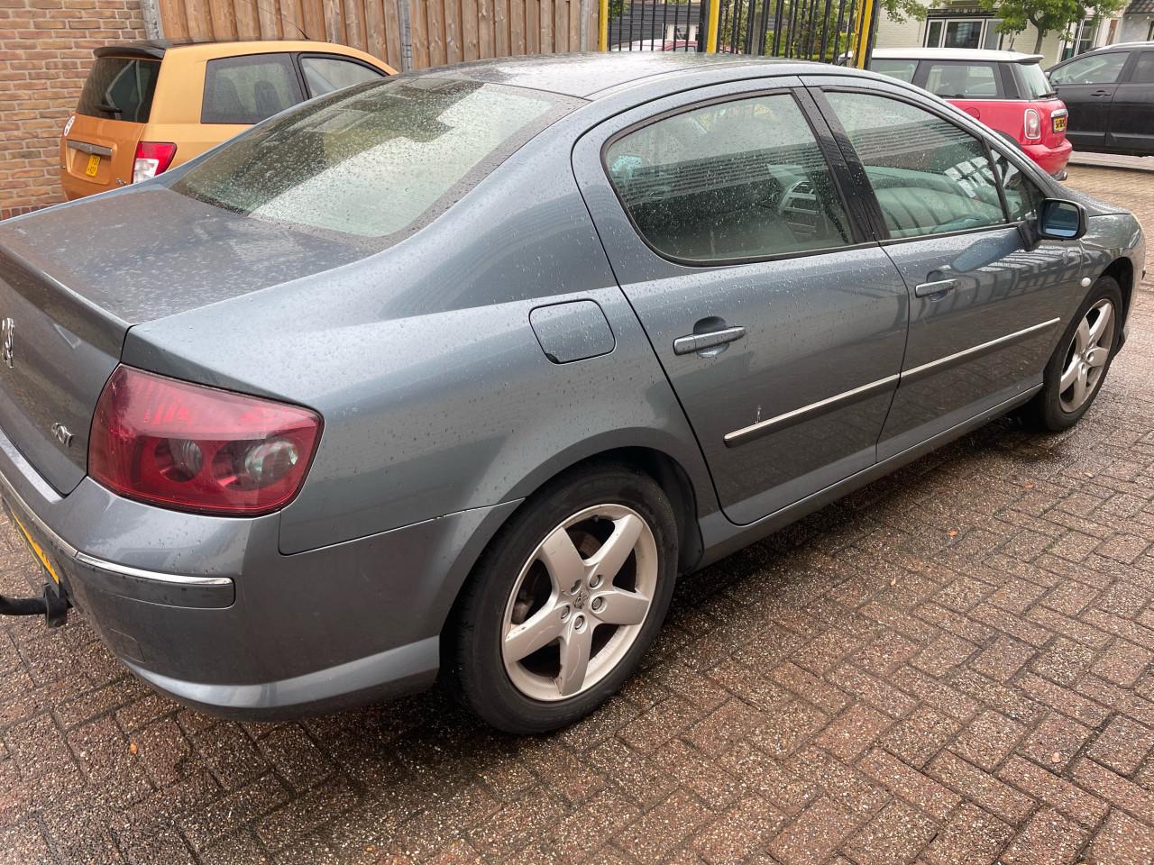 Peugeot 407