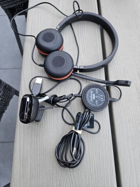 Zgan Jabra Evolve 30 II MS USB headset en microsoft life cam HD 3000...