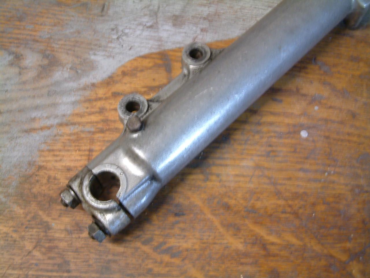 Schokbrekers  ook  koni   34 en 36 cm h o h  en voorvorken  35 -37 -38 mm