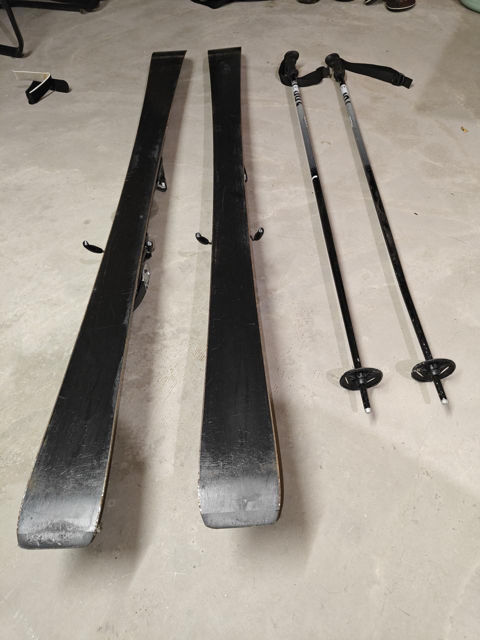 Ski:s, Ski Stokken & Ski schoenen