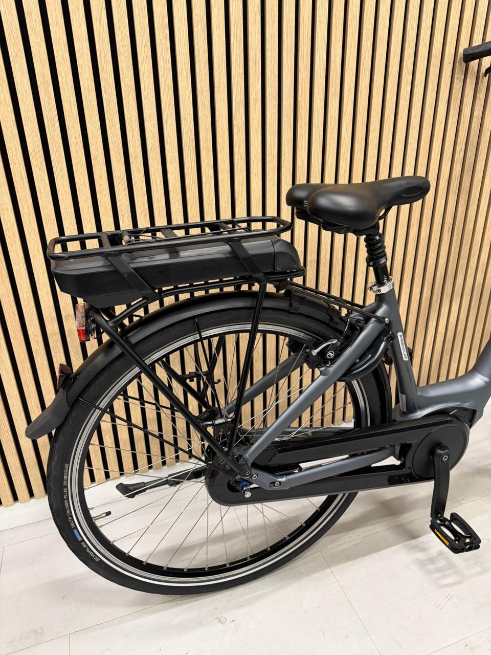 Velo de Ville Premium Bosch Active Line Plus 45CM 5941KM 400Wh