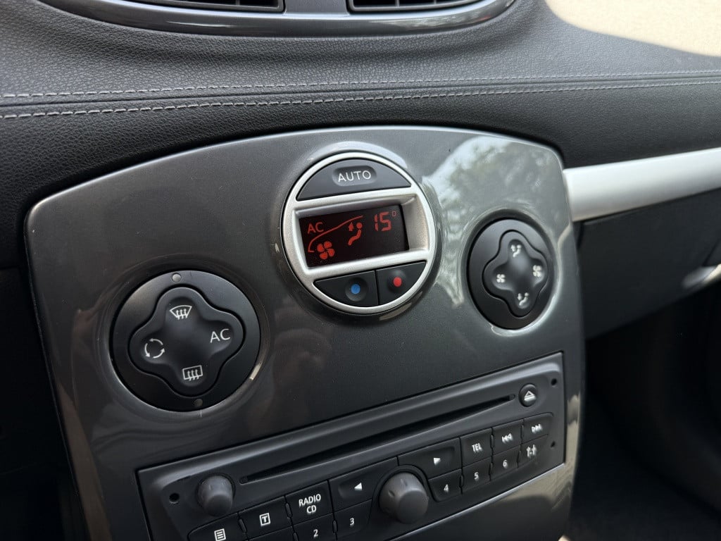 Renault Clio 1.2 tce 20 jaren editie // goed uitgerust // nette staat //