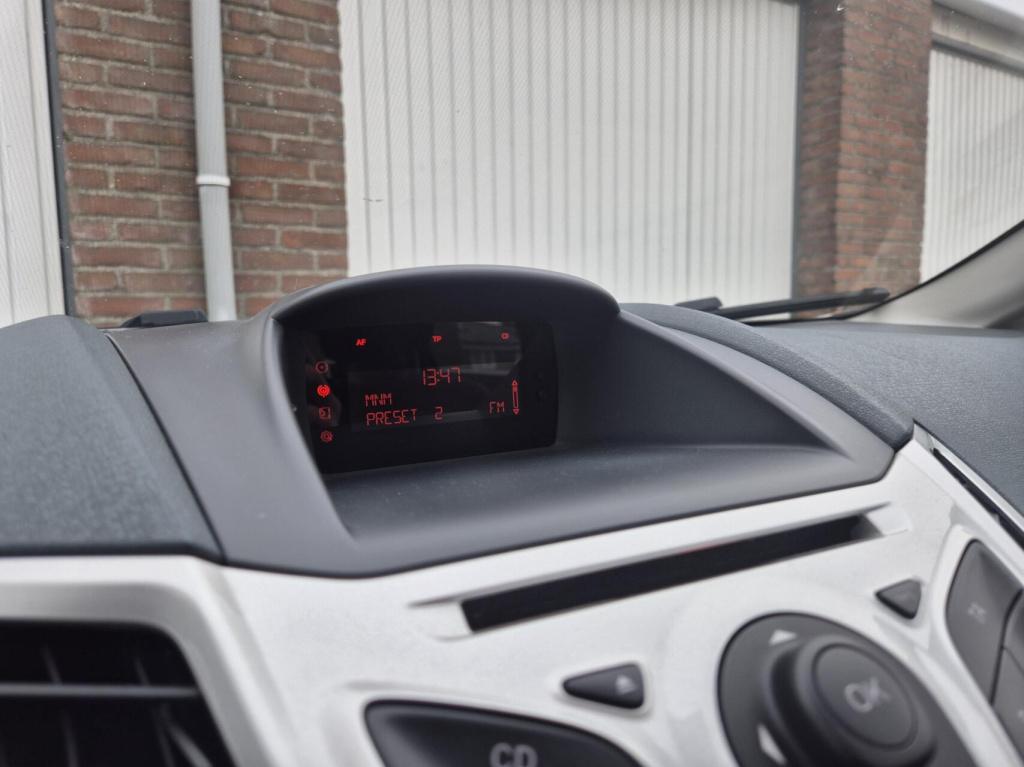 Ford Fiesta 1.25 titanium / origineel nl / airco / verwarmde voorruit