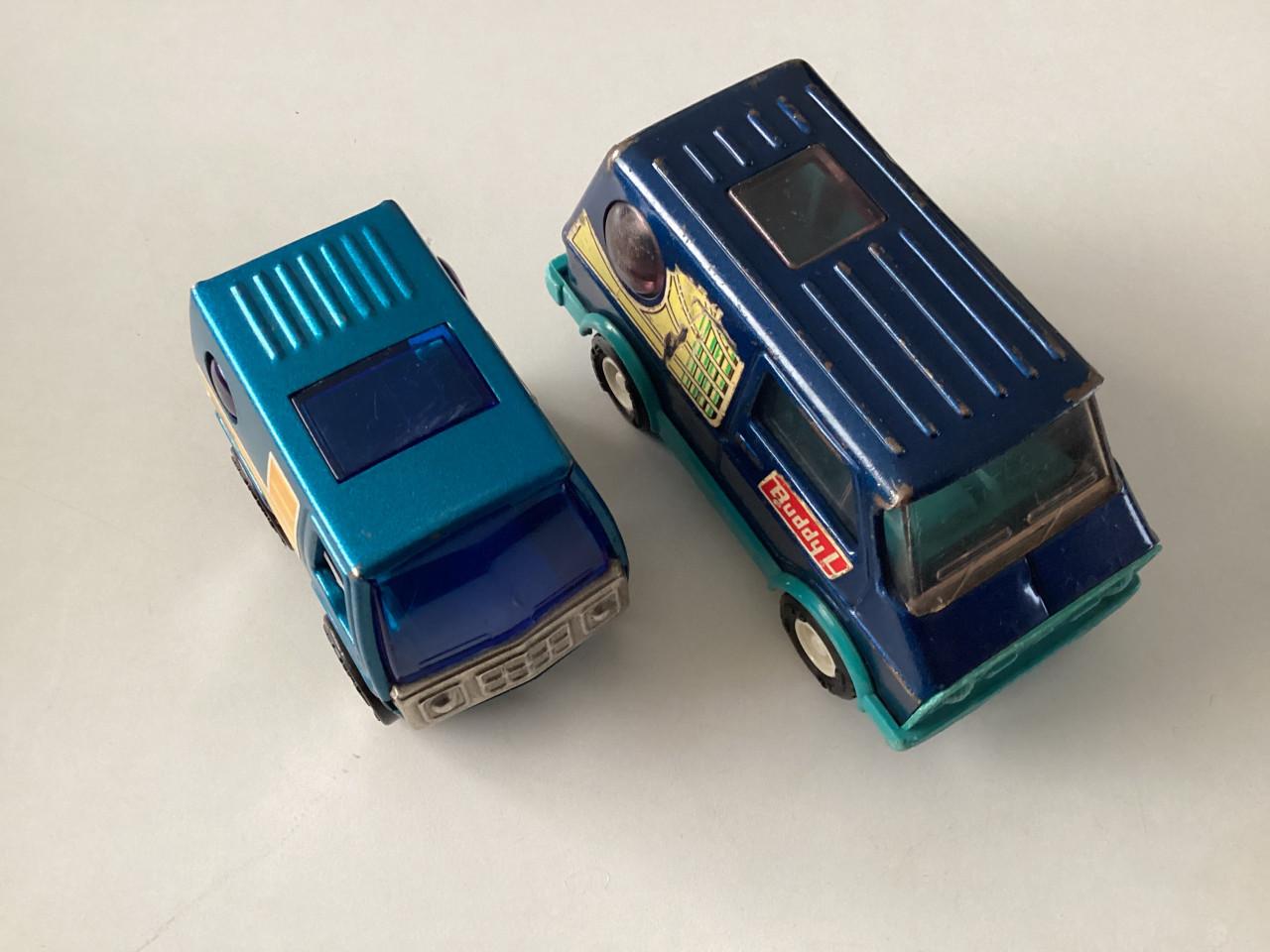 Verschillende voertuigen van het merk: Buddy L.