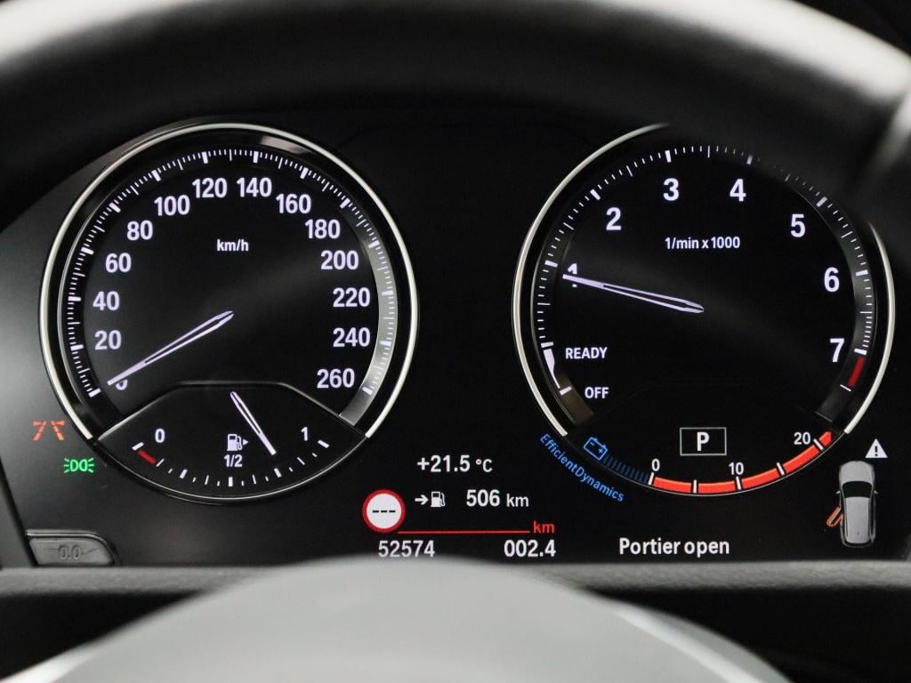 BMW X1 sdrive18i high executive | apple carplay / android auto | stoel- stu