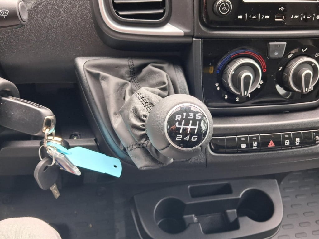Citroen Jumper gb 2.2 bluehdi 120pk s&s l2h1 3zitplaatsen trekhaak | achter