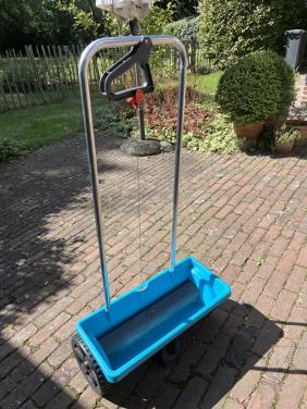 Kalk strooiwagentje Gardena