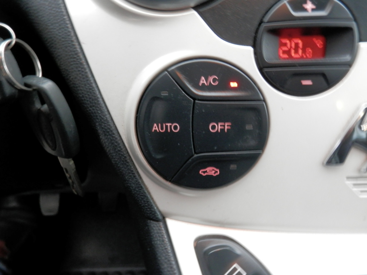 Auto Garant Biedt Aan: Ford KA 1.2 Titanium
