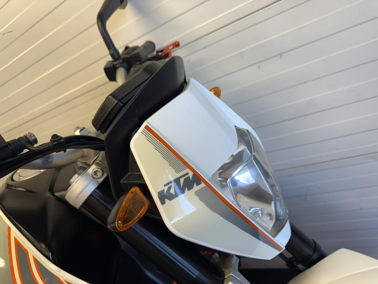 Goed onderhouden en gave KTM 690 Duke ABS!