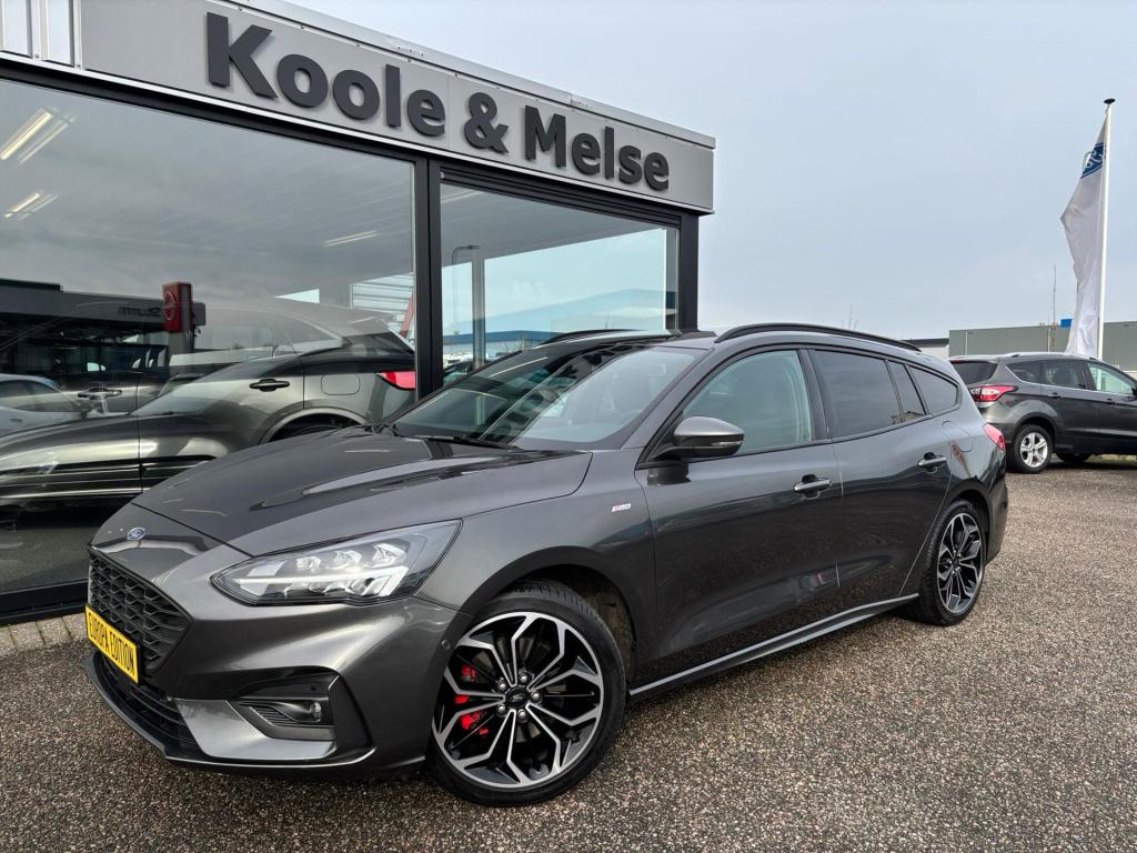 Ford Focus 1.0 ecoboost hybrid 125pk st-line, trekhaak, winterpakket