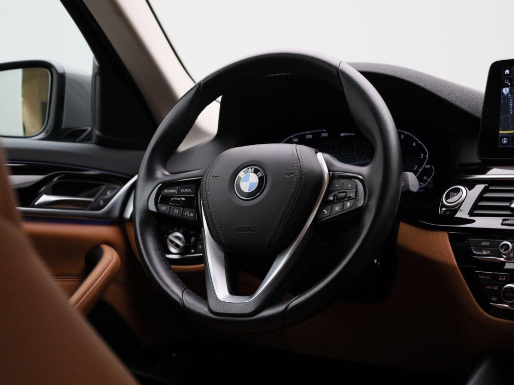 BMW 5 Serie touring 530e executive | automaat | leder | navigatie | stoel v