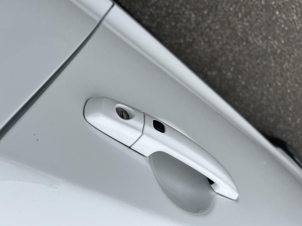 Suzuki Vitara 1.5 hybrid select