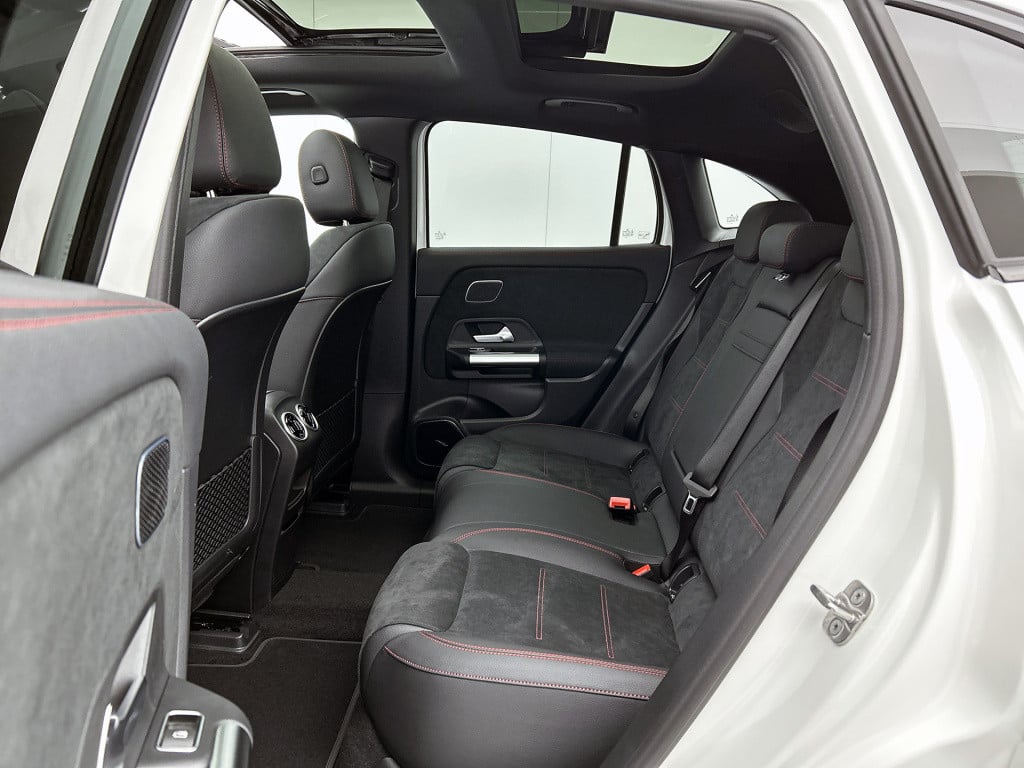 Mercedes-Benz Eqa 250+ business solution amg 71 kwh | premium pakket | trek