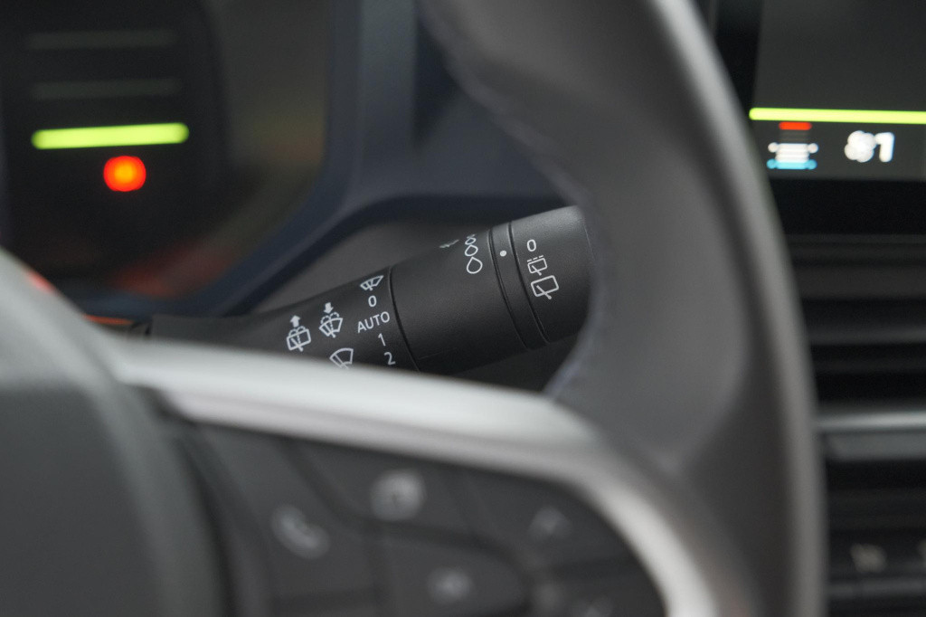 Dacia Duster mild hybrid 130 expression | camera | stoelverwarming | apple