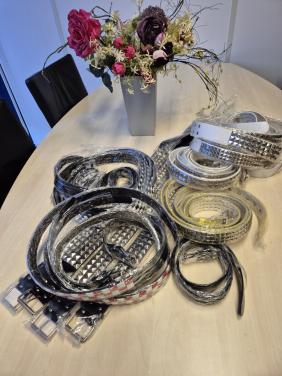 Partij van 25 stoere riemen - nieuw