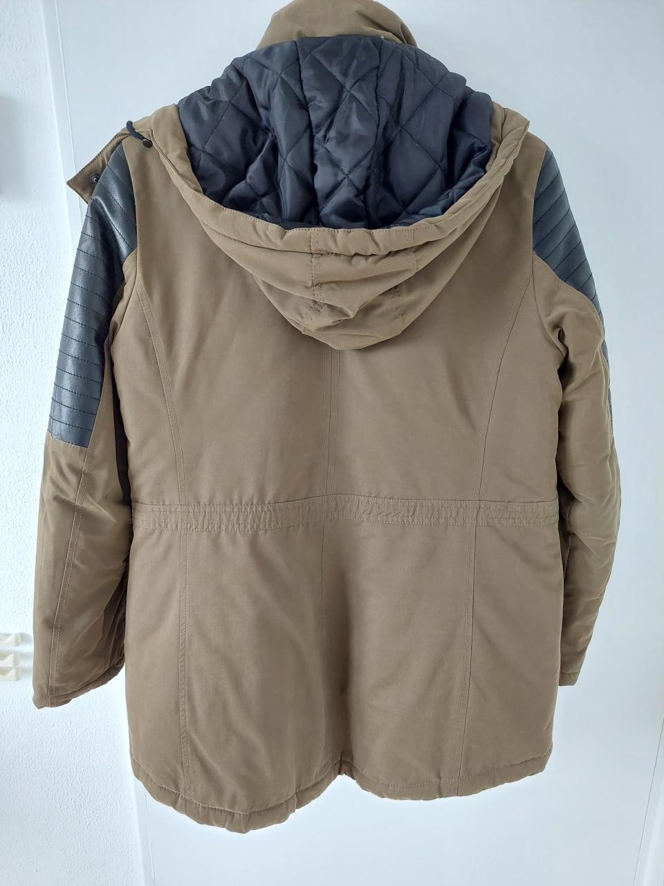 Te koop ZGAN 3 dames winterjassen