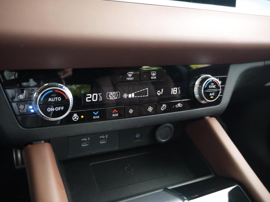 Mitsubishi Outlander 2.4 phev instyle+