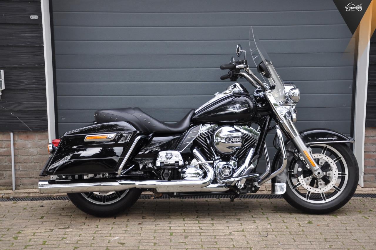 Harley-Davidson FLHRC Road King Classic 103 ABS