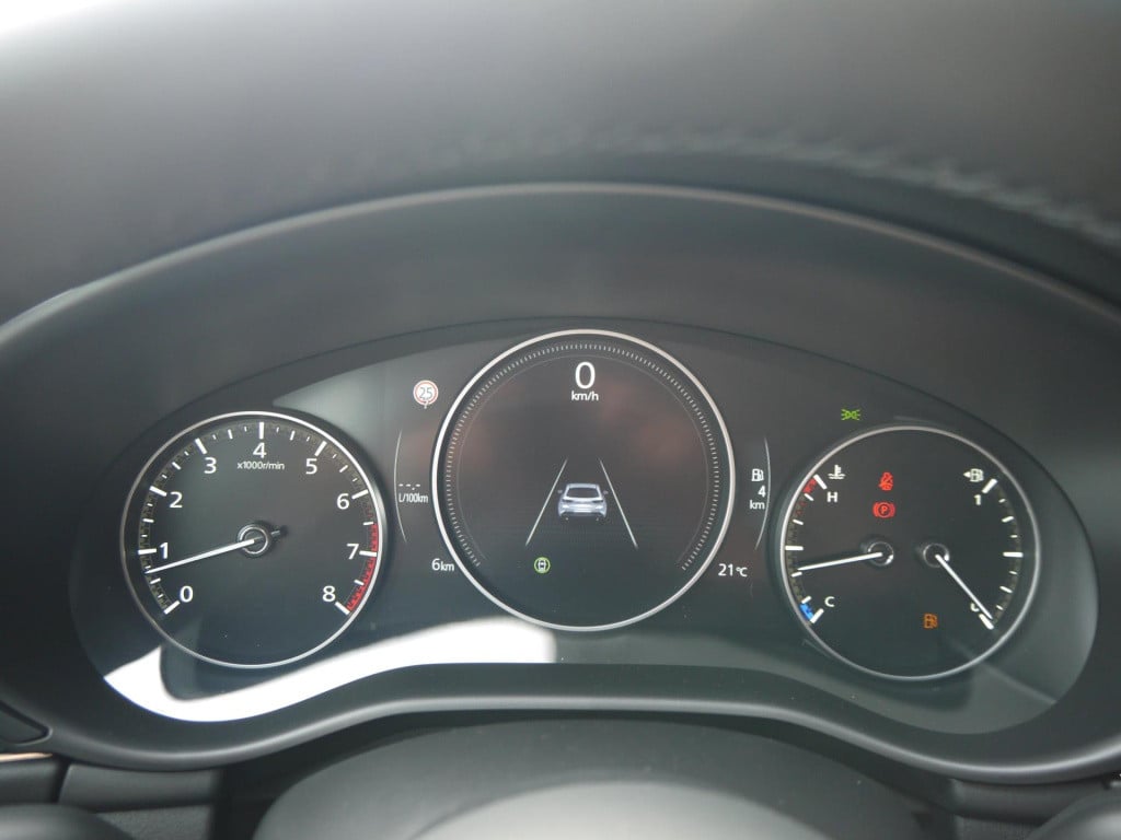Mazda 3 2.5 e-skyactiv-g m hybrid 140 homura