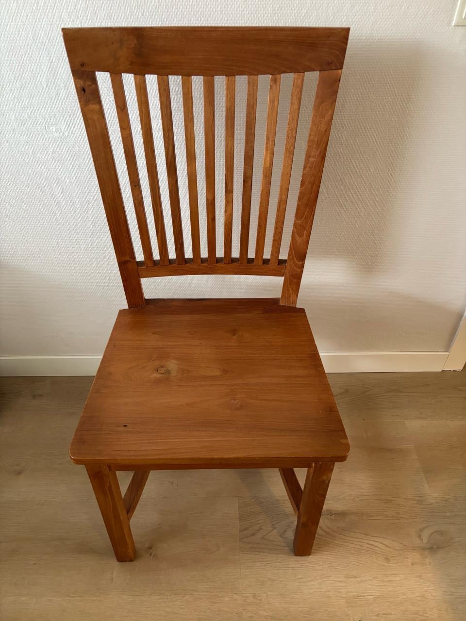 5 Teakhouten stoelen