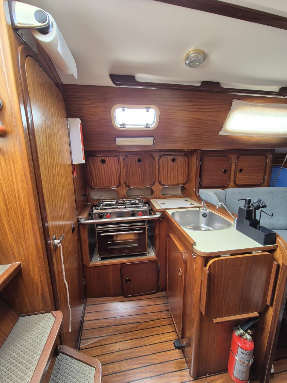 Elan 33 – Zeer compleet, goed onderhouden en vaarklaar jacht (1990)