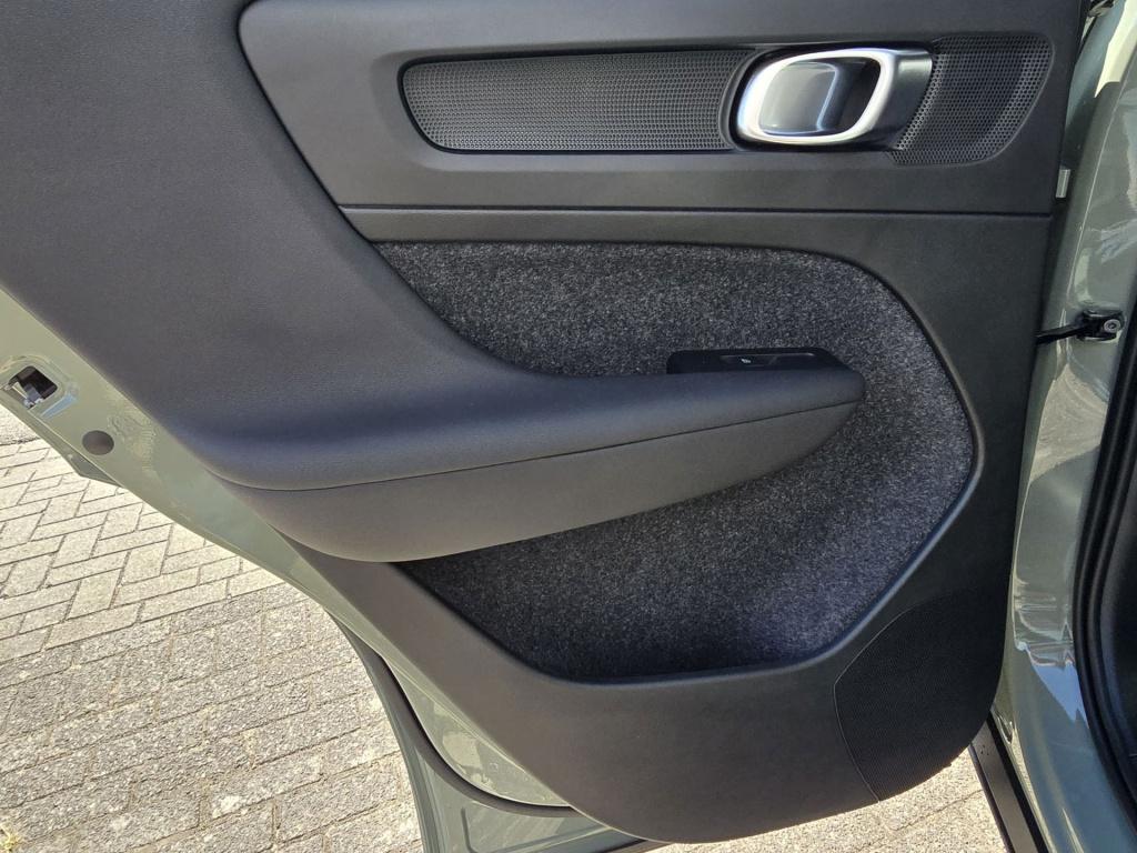 Volvo Ex40 single motor extended range ultra 82 kwh