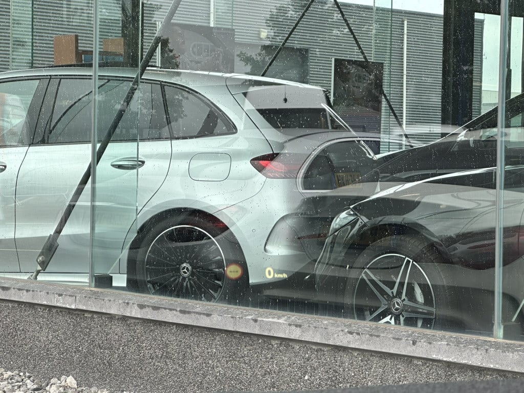 BMW X1 xdrive25e edrive edition l head -up i cruise control i stoelverwarmi