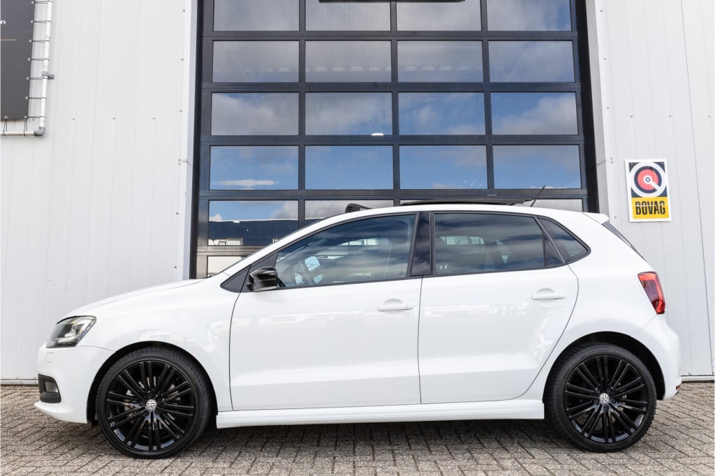 Volkswagen Polo 1.4 tsi bluegt 15pk pano nav 17inch
