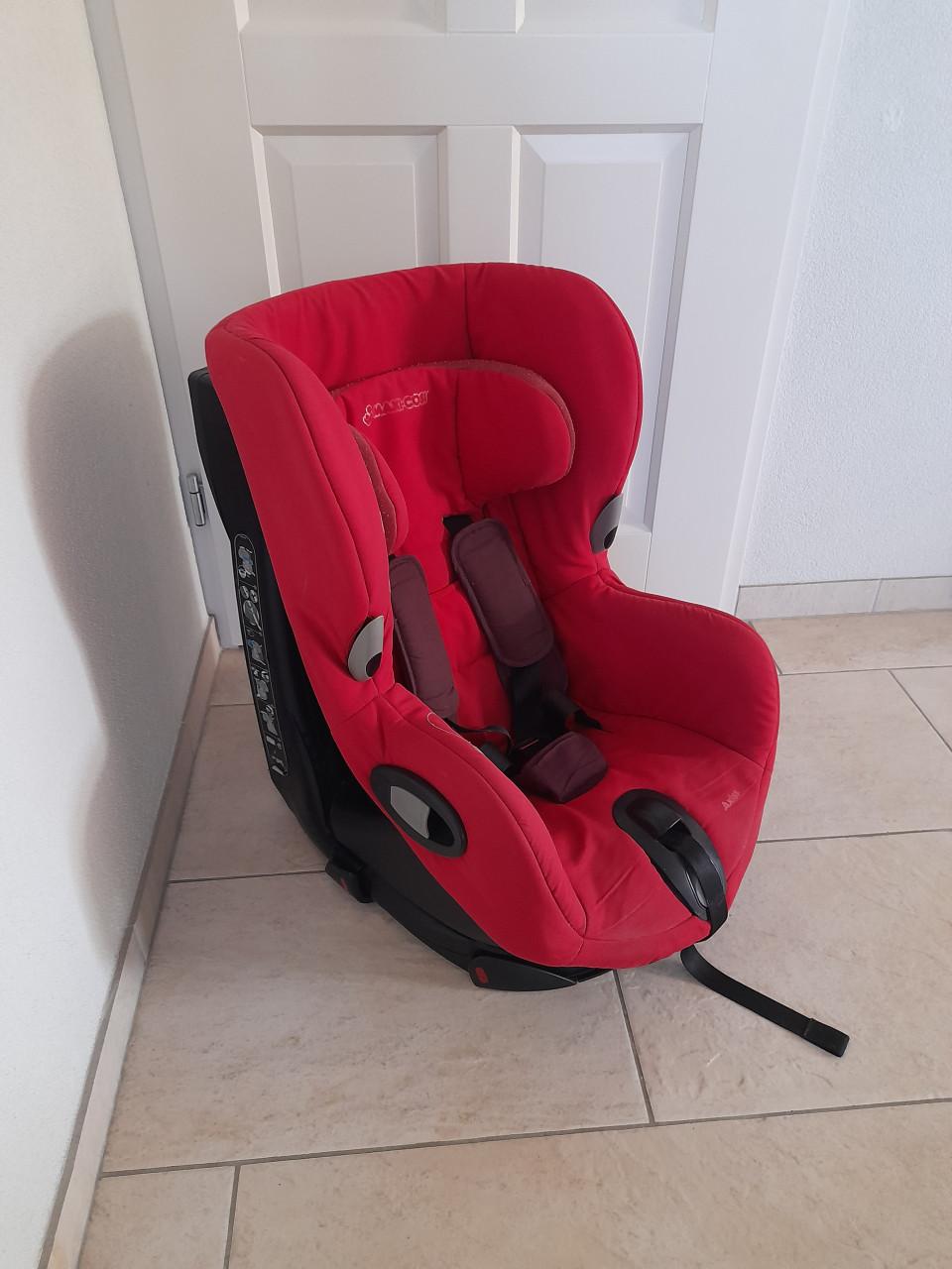 Maxi cosi Axiss ( draaibaar ) 9 / 18 kg (in goede nette staat )
