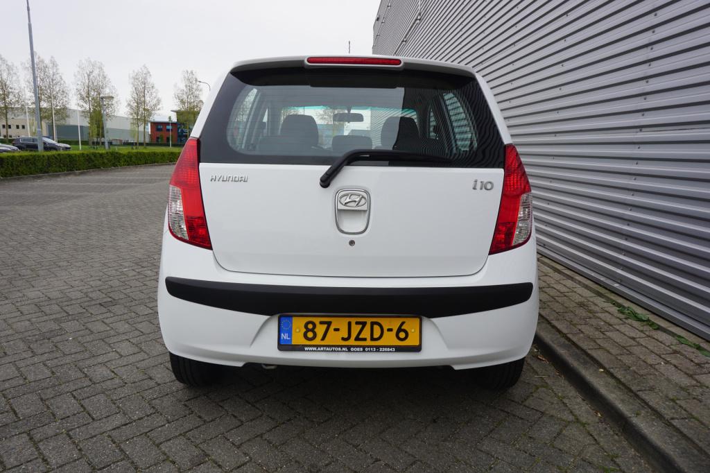 Hyundai I 10 1.1 active cool airco / elektr. ramen / nap