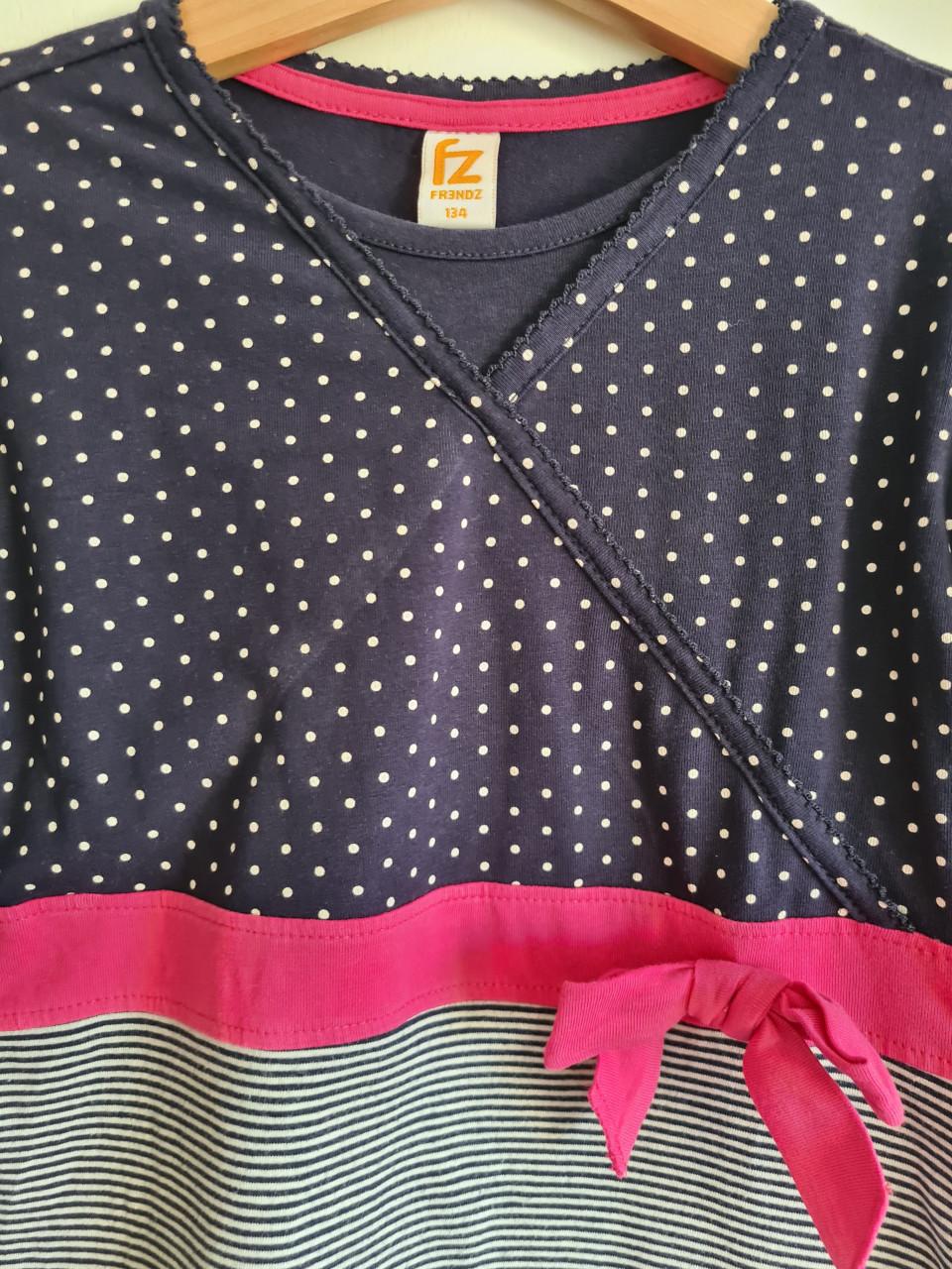 Frendz blauw / fuchsia roze jurkje  Maat 134