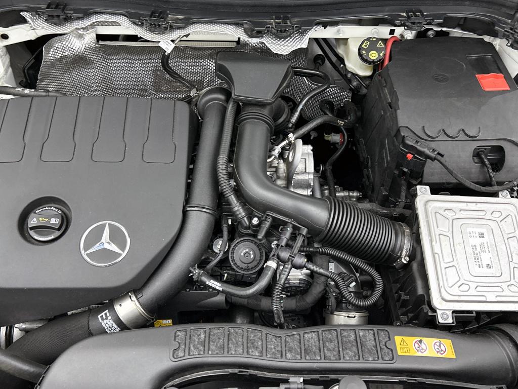 Mercedes-Benz B-Klasse 180 business solution amg | stoelverwarming | amg li