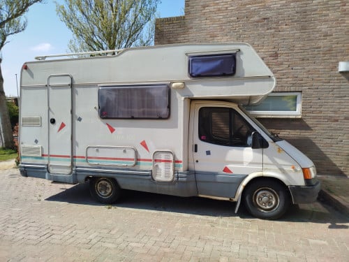 Camper Alkoof, Opknapproject voor Handige Harry