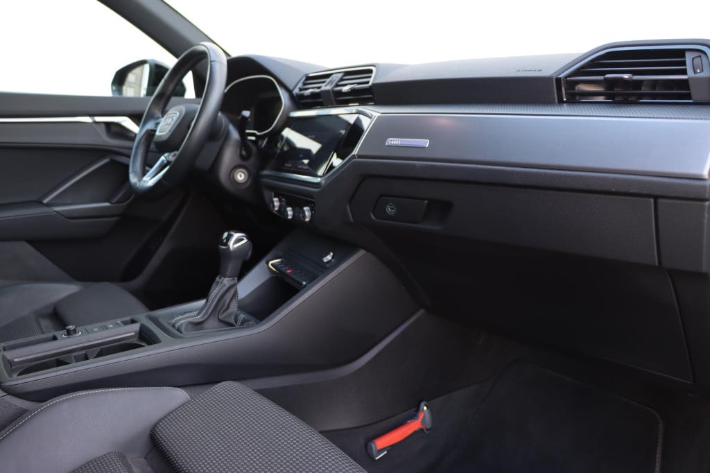 Audi Q3 sportback 35 tfsi s edition 150pk s-tronic