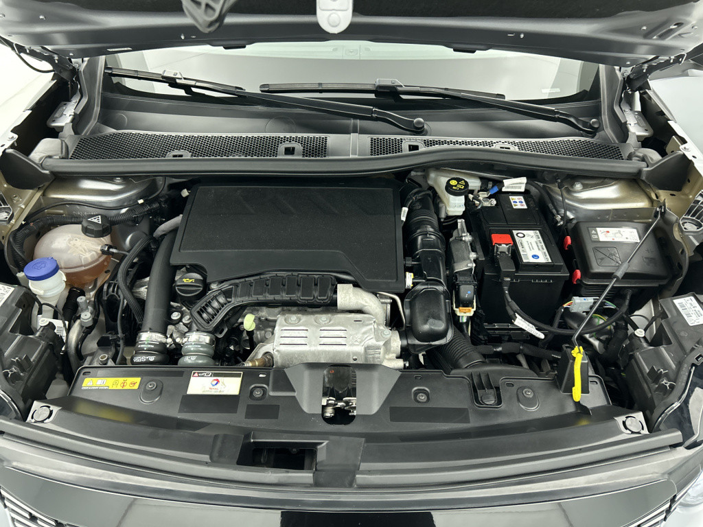 Peugeot 2008 130pk automaat allure pack | rijklaar | navigatie | parkeercam