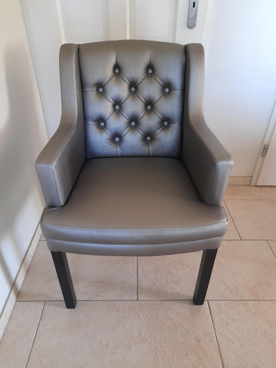 3 x OLAV HOME Fauteuil (z.g.a.n.)