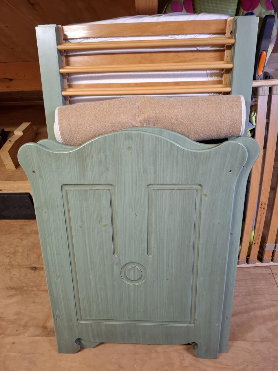 Groen Vintage Ledikantje - Classic model €45,-