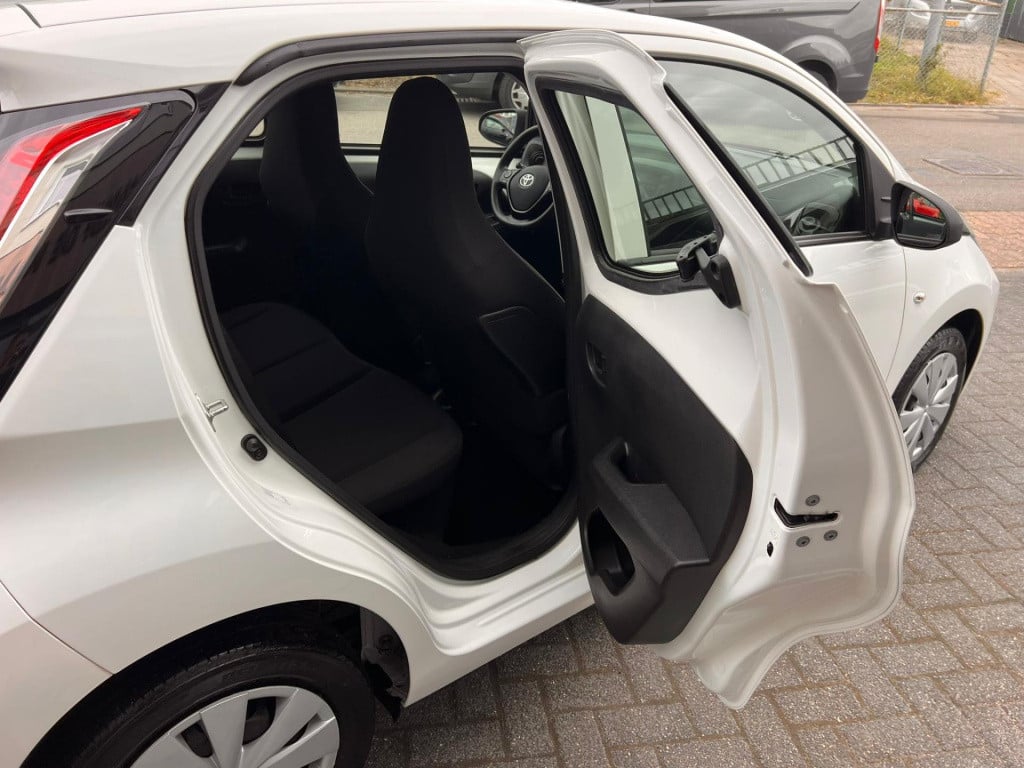 Toyota Aygo 1.0 vvt-i x-fun