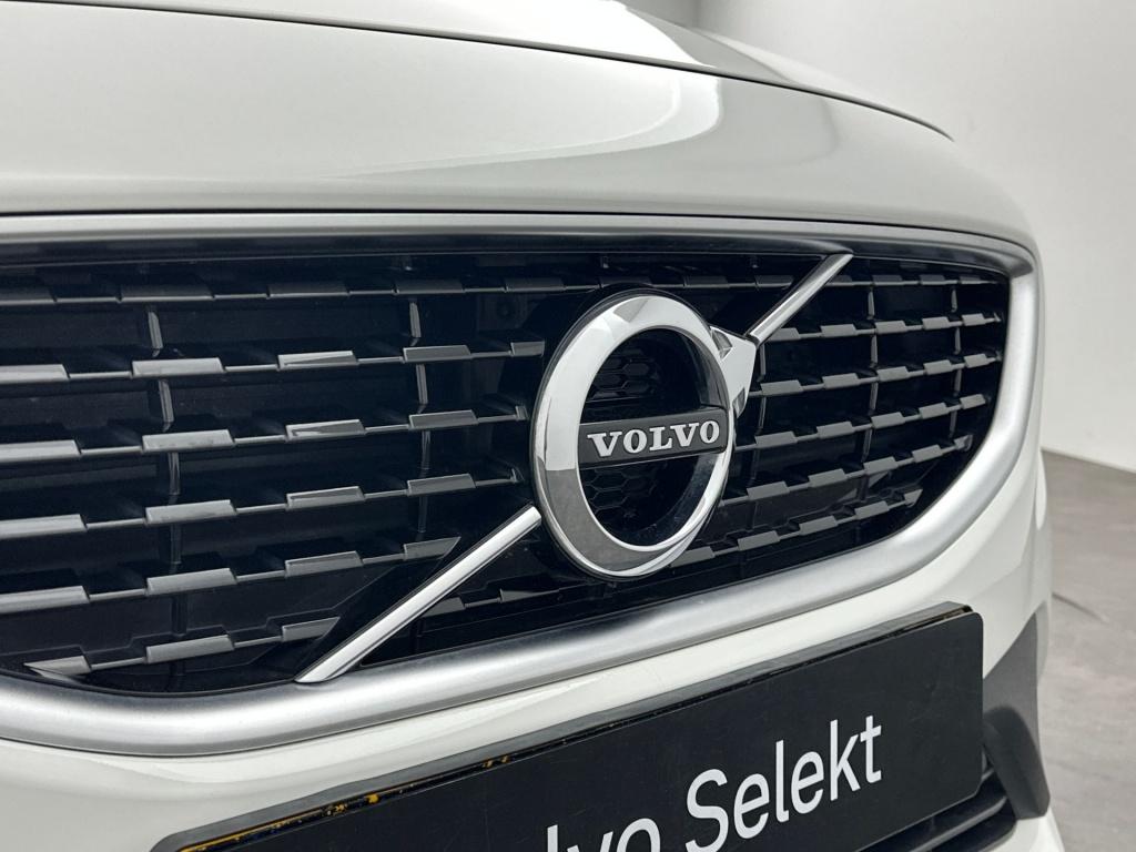 Volvo V40 t3 153pk aut6 polar+ sport| pano| camera| h&k sound| dab+