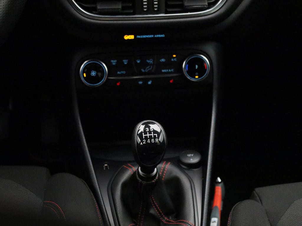Ford Fiesta 1.0 ecoboost hybrid st-line x winterpack | navigatie | camera |