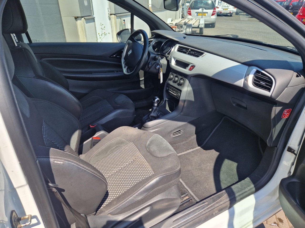 TE KOOP CITROEN DS3 1.2 VTI EURO 5