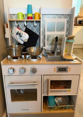 Speelkeukentje van Kidkraft met veel extra accesoires