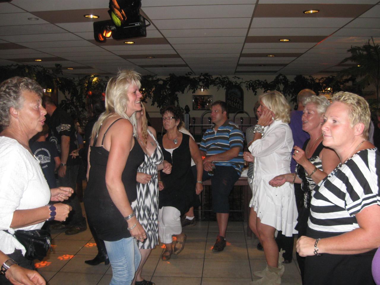 Nog geen LIVE muziek? Betaalbaar en gegarandeerd feest!