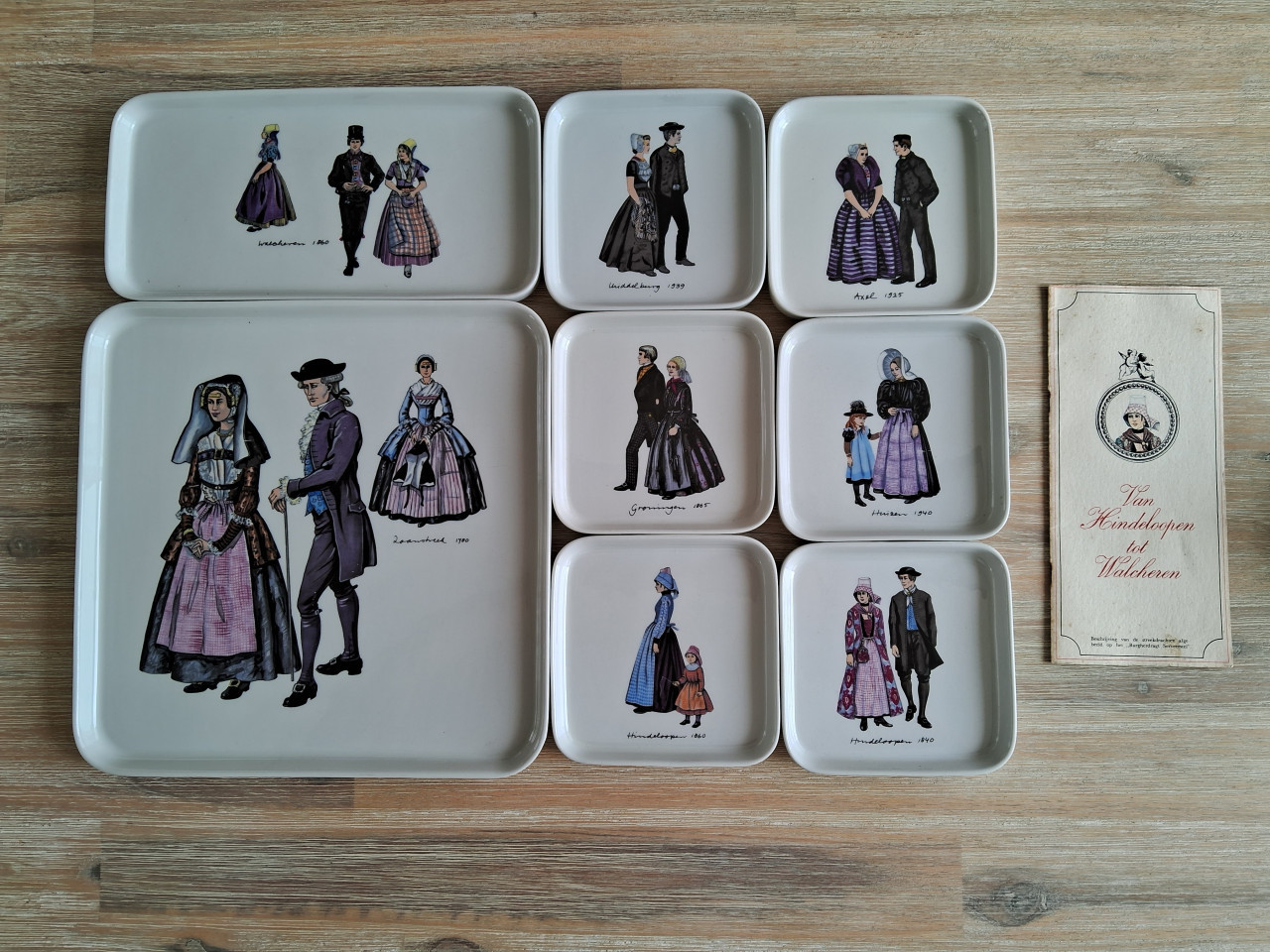 Klederdrachtservies